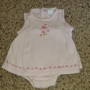 Vintage Tykes Baby Girl Romper Size 6-9 Months